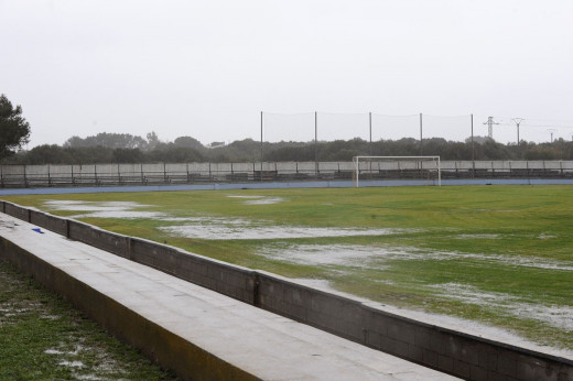 Así estaba el campo del Sporting de Mahón (Foto: Tolo Mercadal)