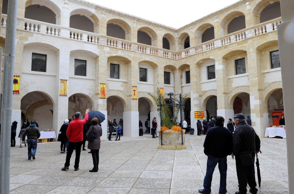 La remodelación de este emblemático edificio de Alaior lo convierte es un excelente escenario cultural (Foto: Tolo Mercadal)