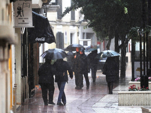 (Fotos) Temporal de lluvia: 40 litros por metro cuadrado de media en la Isla (14.00 )