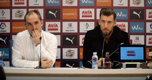 Sergi Enrich, en un momento de la rueda de prensa (Foto: SD Eibar)