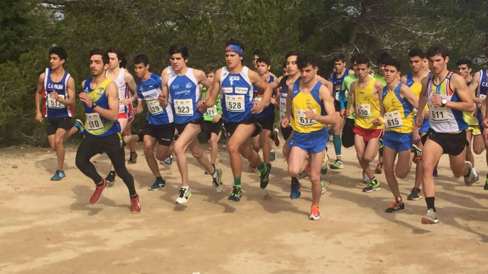 Salida de la competición junior, que ganó Sergi Reurer (Fotos: Andrés Pulido)