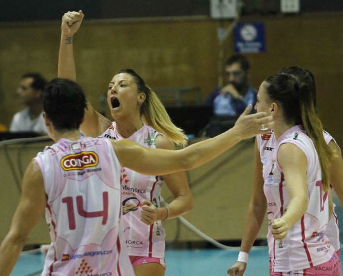 Bea Vázquez, celebrando un punto (Foto: CVC)