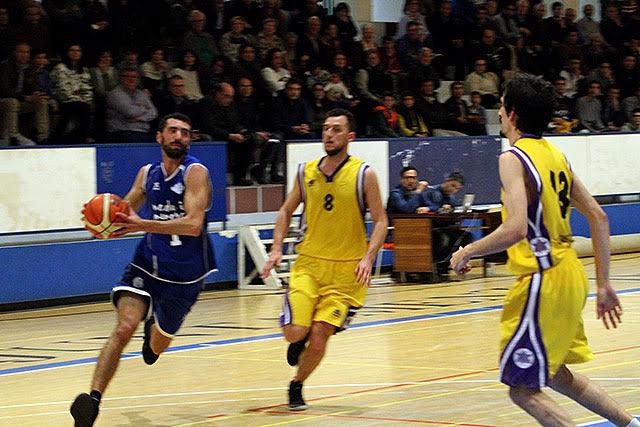 Penetración de Dani García (Fotos: deportesmenorca.com)