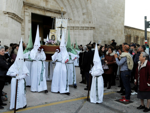 Las procesiones del Via Cruces encienden la pasión de la Semana Santa