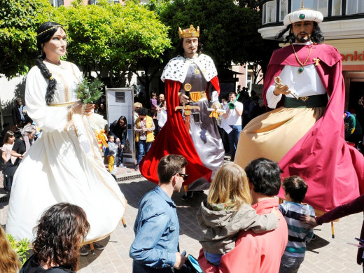 (Fotos) Días de libros y rosas