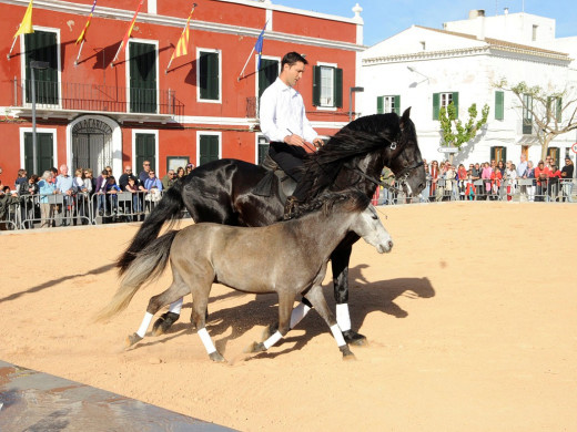 Los caballos toman el protagonismo en la Feria de Abril