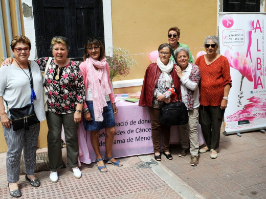 (Fotos) Maó y Sant Lluís viven su fiesta floral