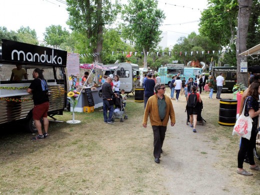 (Fotos) Maó y Sant Lluís viven su fiesta floral