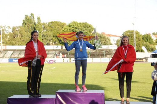 La atleta de Ferreries, en el podio.