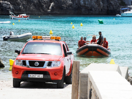 (Ampliación) Aparece muerta una mujer en Cala en Porter