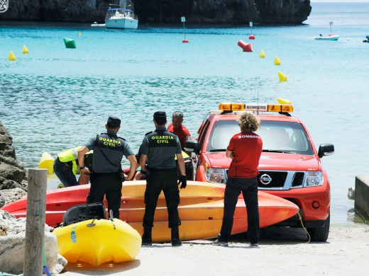 (Ampliación) Aparece muerta una mujer en Cala en Porter