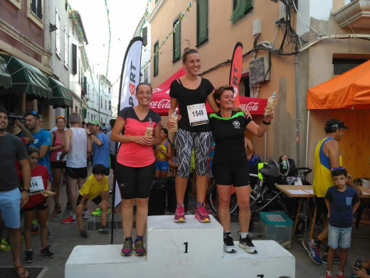 (Galería de fotos) Gran fiesta del atletismo en Es Mercadal