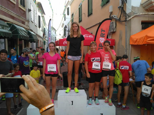 (Galería de fotos) Gran fiesta del atletismo en Es Mercadal