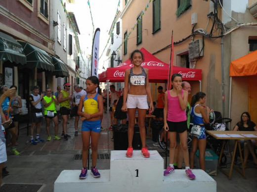 (Galería de fotos) Gran fiesta del atletismo en Es Mercadal