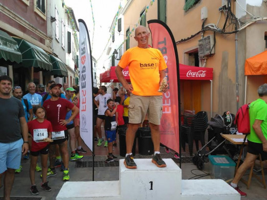 (Galería de fotos) Gran fiesta del atletismo en Es Mercadal