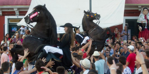 Fiesta, jaleo, caballos.