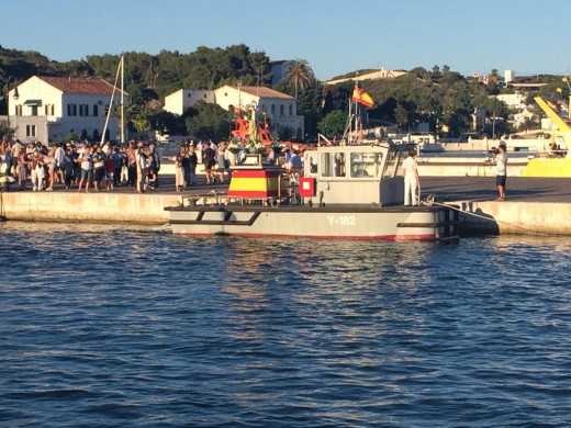 Maó se rinde a la patrona del mar