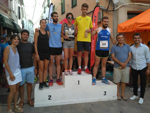 (Galería de fotos) Gran fiesta del atletismo en Es Mercadal