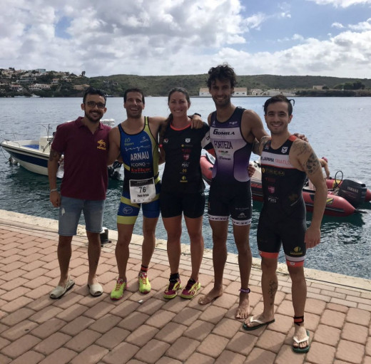 Podio y ganadores de la prueba (Foto: CN Jamma Triatló)