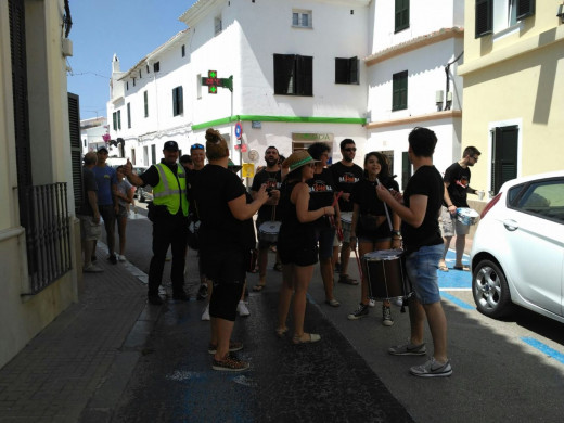 (Fotos y vídeos) ‘Molta bulla’ en el día grande de  Sant Martí