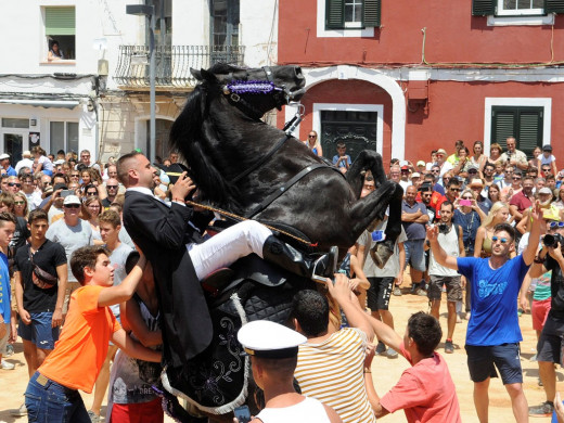 (Fotos) La diversión se apodera de Es Castell