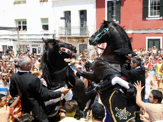 (Fotos) La diversión se apodera de Es Castell