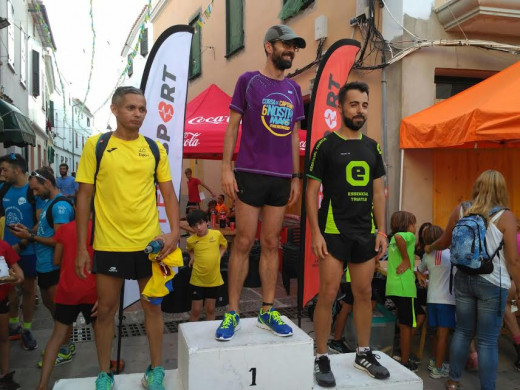 (Galería de fotos) Gran fiesta del atletismo en Es Mercadal