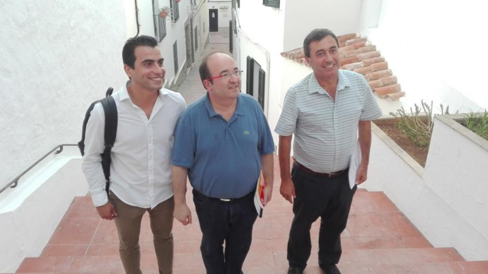 El ministro Miquel Iceta visita habitualmente la isla (Imagen de archivo)