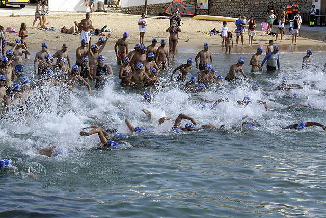 La competición ha contado con más de 100 nadadores (Foto: deportesmenorca.com)