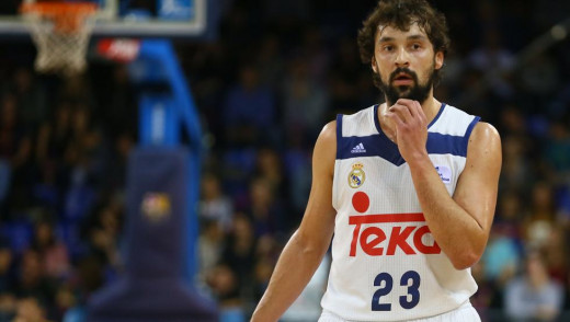 Llull en un partido con el Real Madrid