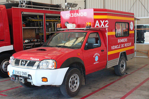 Los residentes necesitaron la ayuda de los bomberos para salir de la casa incendiada