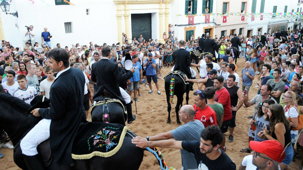 Momento previo al jaleo (Fotos: Tolo Mercadal)