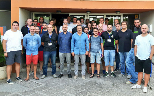 Foto de familia de los participantes en la jornada (Foto: FBIB)