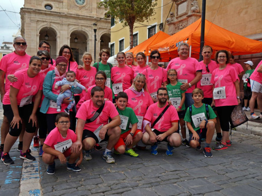 (Galería de fotos y vídeo) A la carrera contra el cáncer en Maó