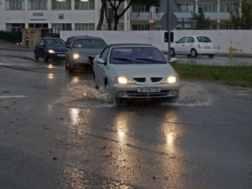 (Vídeo y fotos) Llovió