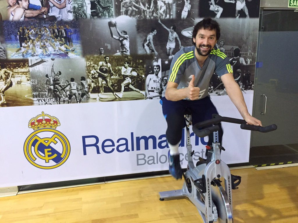 Llull, haciendo ejercicios en la Ciudad Deportiva.