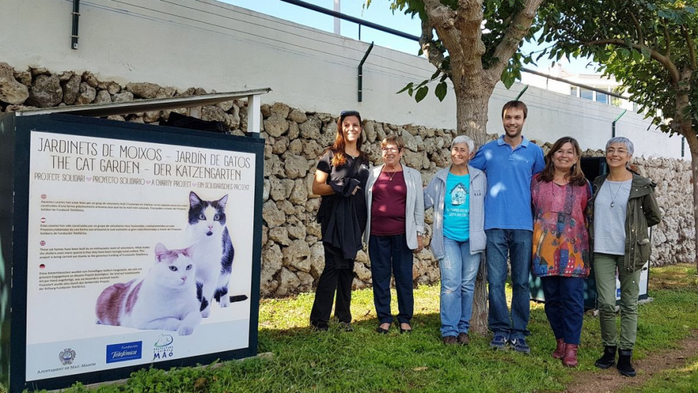 Imagen del acto de presentación del jardín.