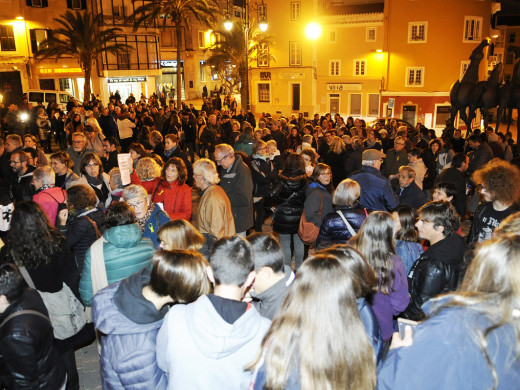 (Galería de fotos) Cacerolas para exigir la libertad de los políticos catalanes