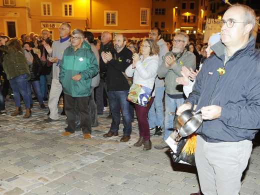 (Galería de fotos) Cacerolas para exigir la libertad de los políticos catalanes