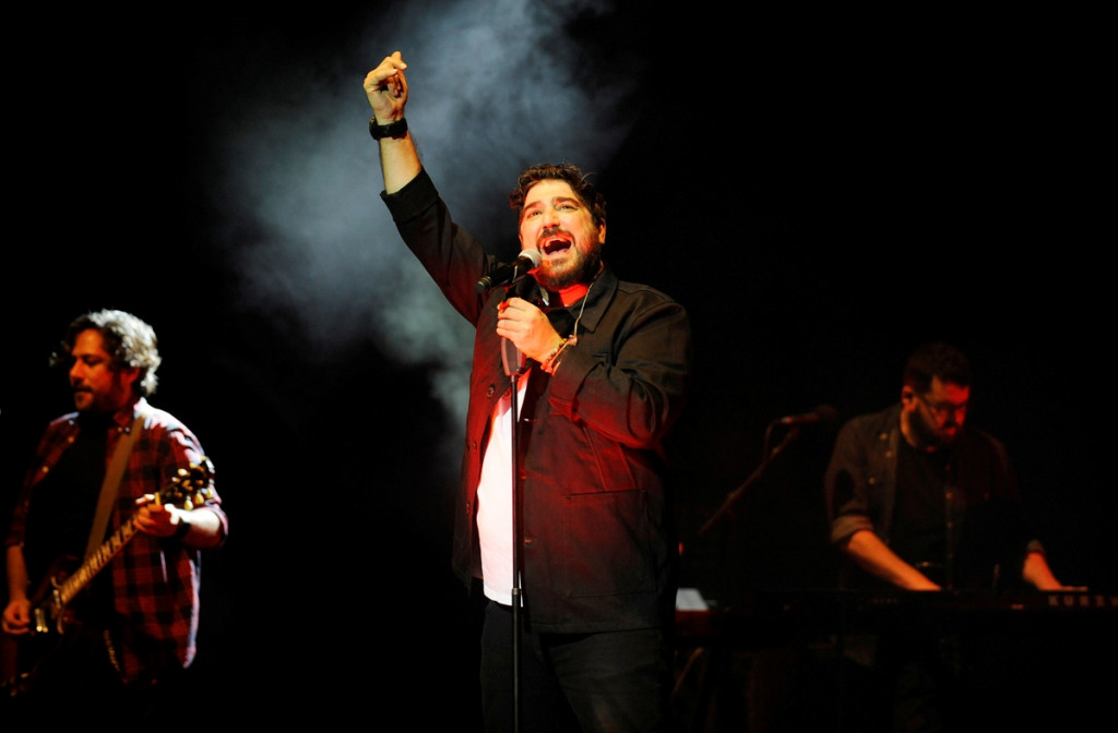 Antonio Orozco, en el Teatre Principal de Maó en un anterior recital (Foto: Tolo Mercadal)