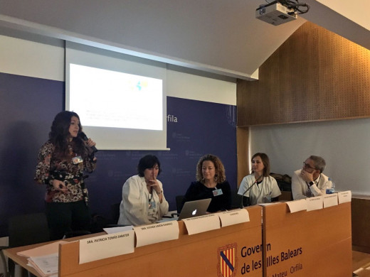 (Fotos) Unos 90 profesionales participan en la “I Jornada d’Atenció a la Cronicitat”