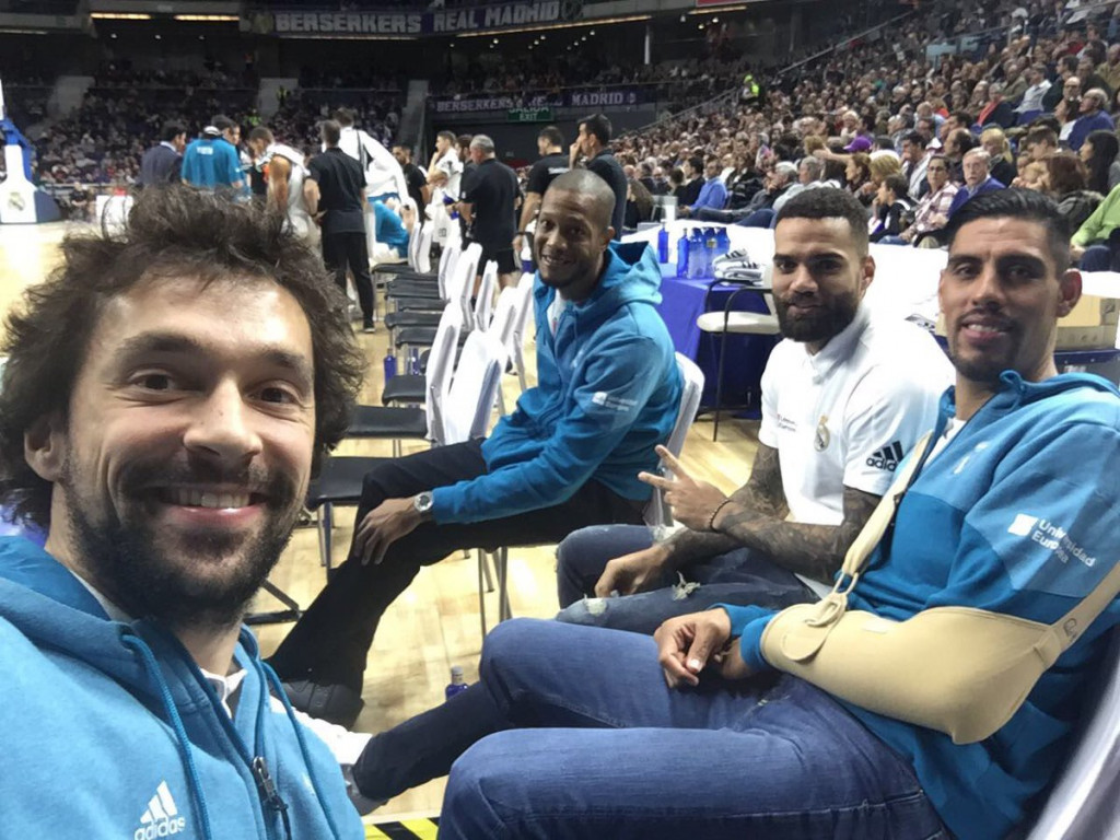 Llull, junto al resto de lesionados del Real Madrid (Foto: @23Llull)