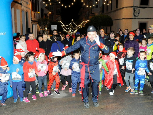 (Fotos) San Silvestre de fiesta en Alaior