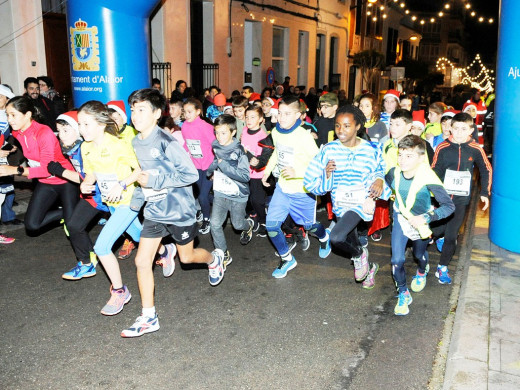 (Fotos) San Silvestre de fiesta en Alaior