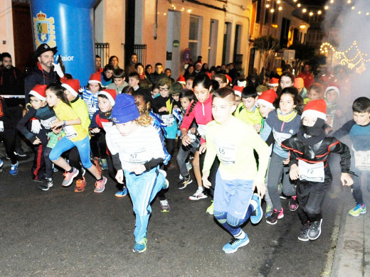 (Fotos) San Silvestre de fiesta en Alaior