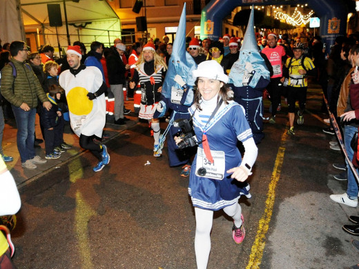 (Fotos) San Silvestre de fiesta en Alaior