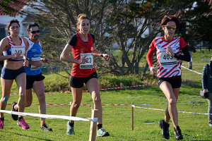 Maria Pallicer liderando la carrera.