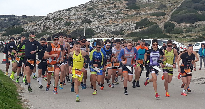 Momento de la salida de la prueba absoluta (Foto: Paco Serra)