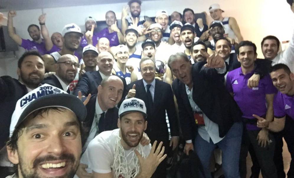 Selfie de Llull tras ganar la Copa el año pasado.