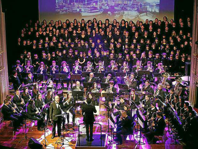 Acto principal del Teatro por el día de les Illes Balears.